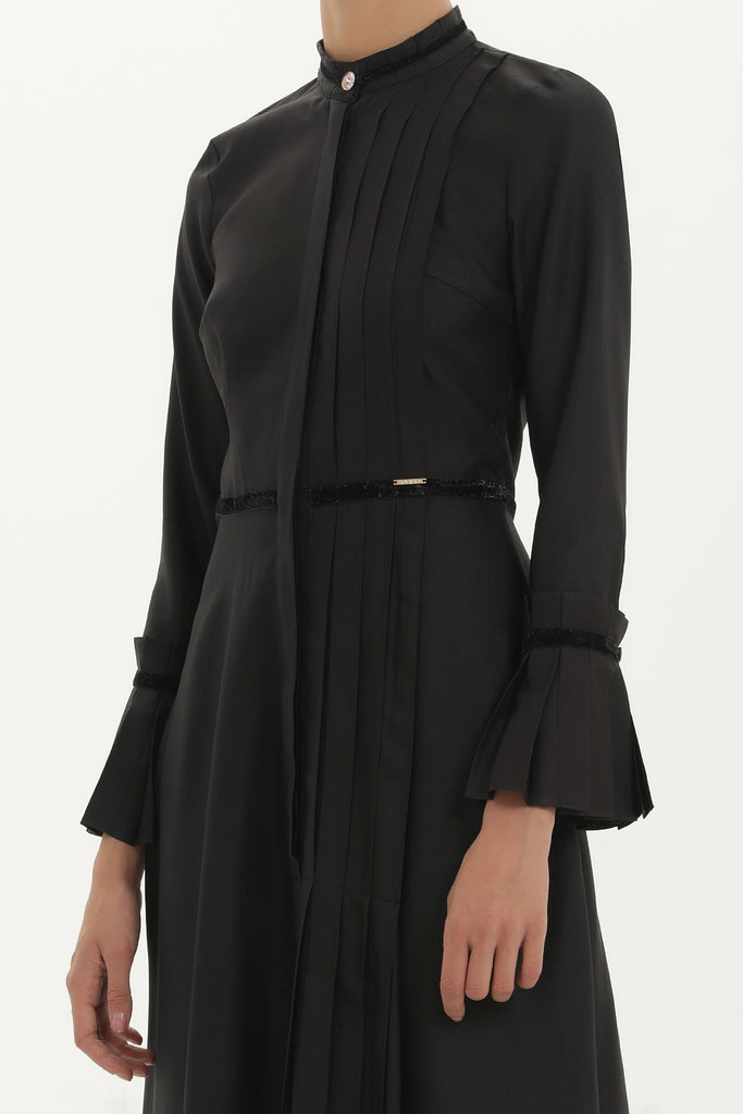 Black Pleat detail fitted waist maxi dress 92196