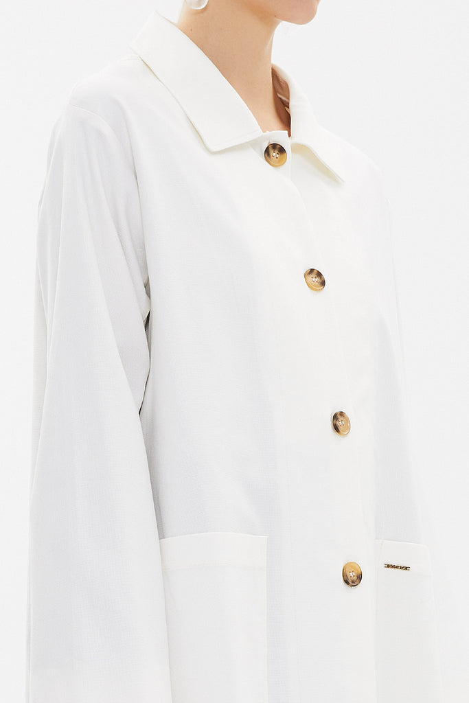 White Wide cut slit coat 30422