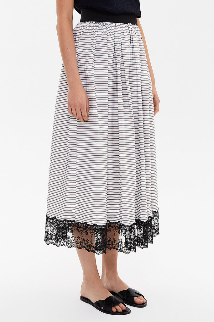 White Laced gathered skirt 81014