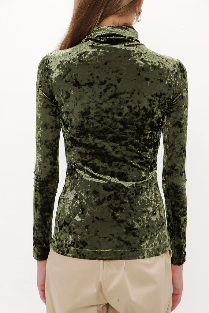 Green Turtleneck velvet blouse 19647