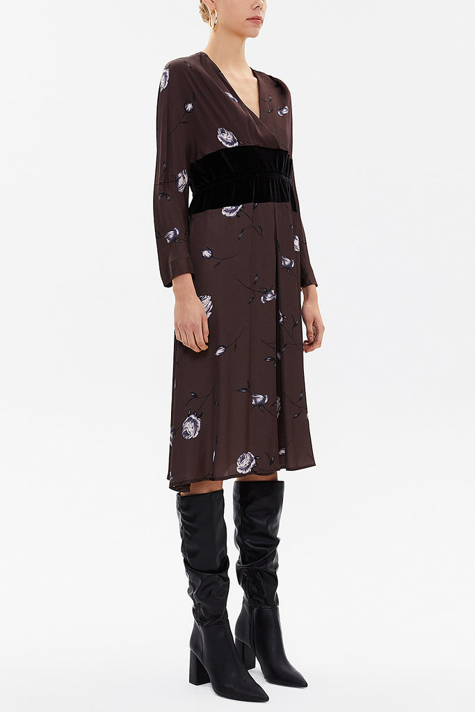 Brown V-neck velvet fabric combined midi dress 92485