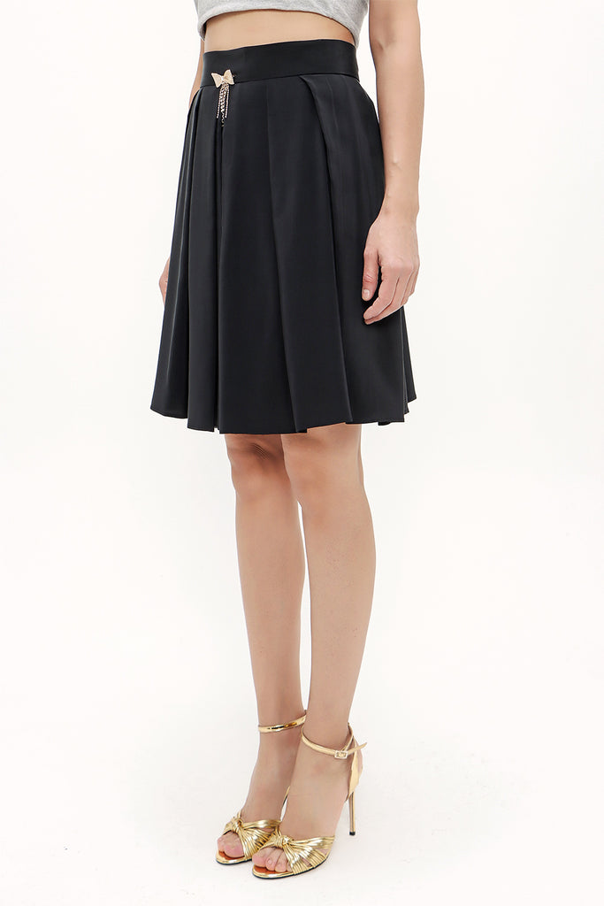 Black Pleated wide cut skirt 80414