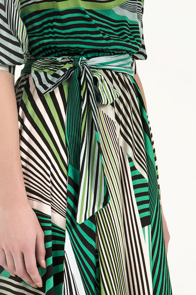 Asimetrik Kesim Düşük Omuz Desenli Elbise Yeşil 92271