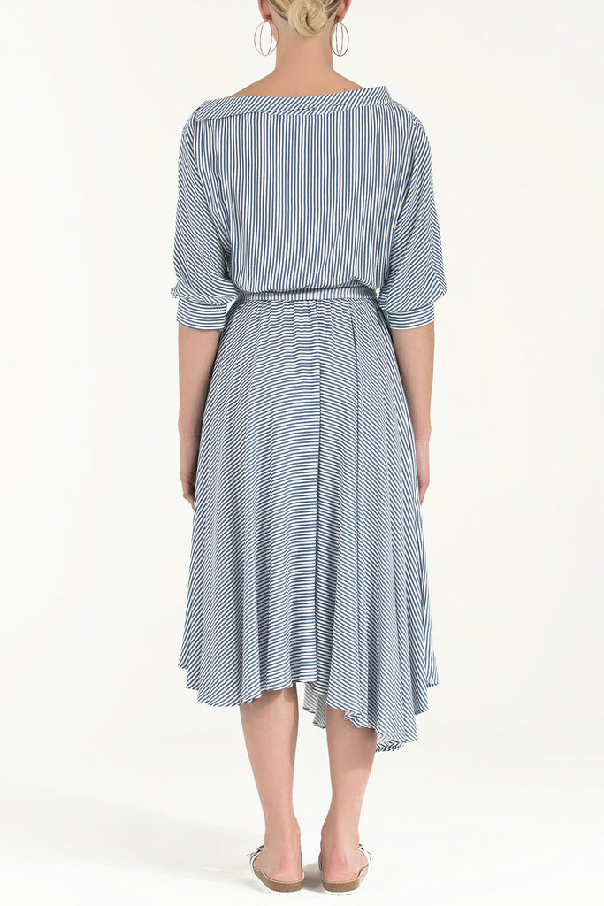 Asimetrik Kesim Düşük Omuz Desenli Elbise Lacivert 92271