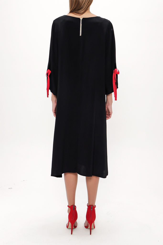 Black Fancy seam wide cut midi dress 92280