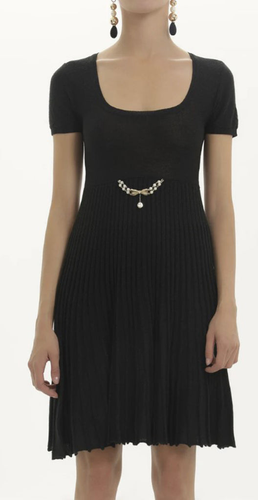 Black Pleated knit dress 27897