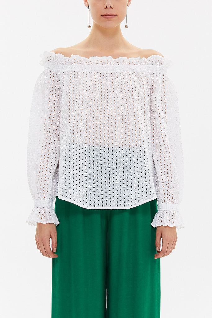 White Off shoulder  brode  blouse  19745