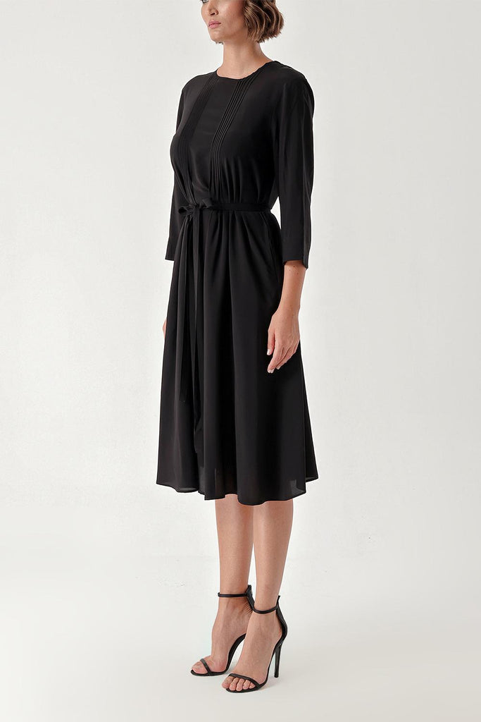 Siyah Dikiş detaylı bol kesim elbise 94276
