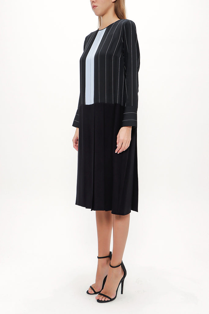 Black Pleated wide cut midi dress 92660