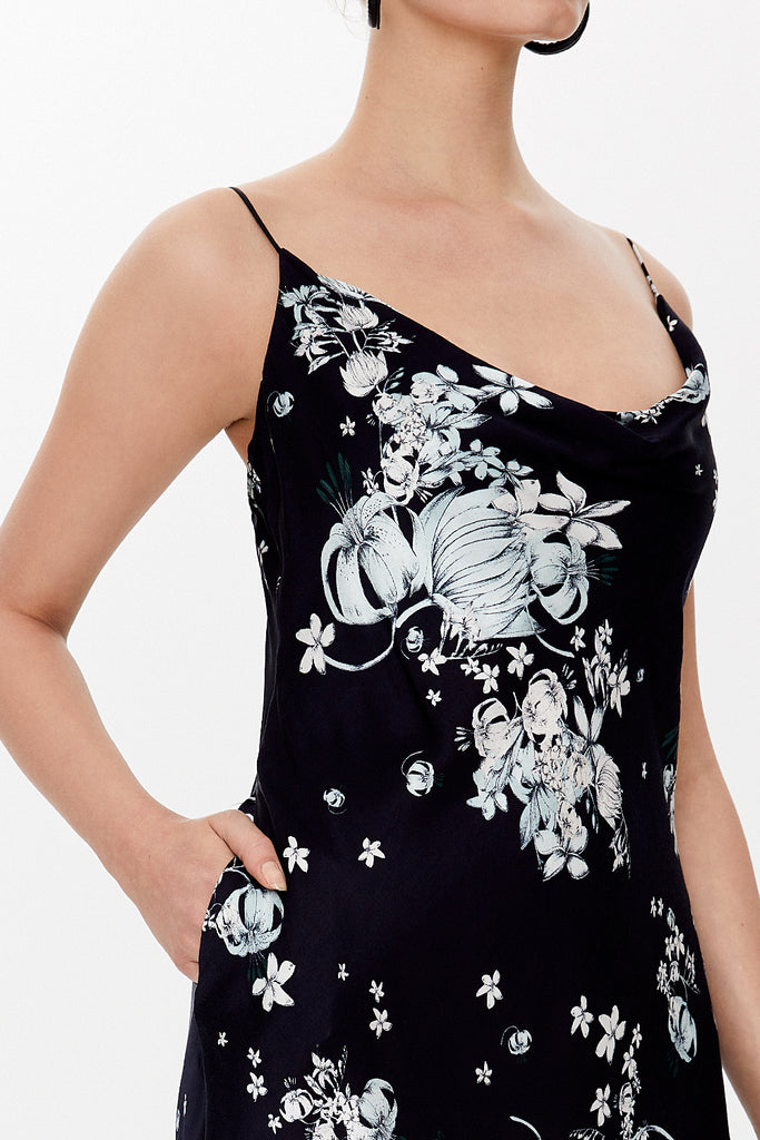 Patterned Degage collar spaghetti straps midi dress 92844