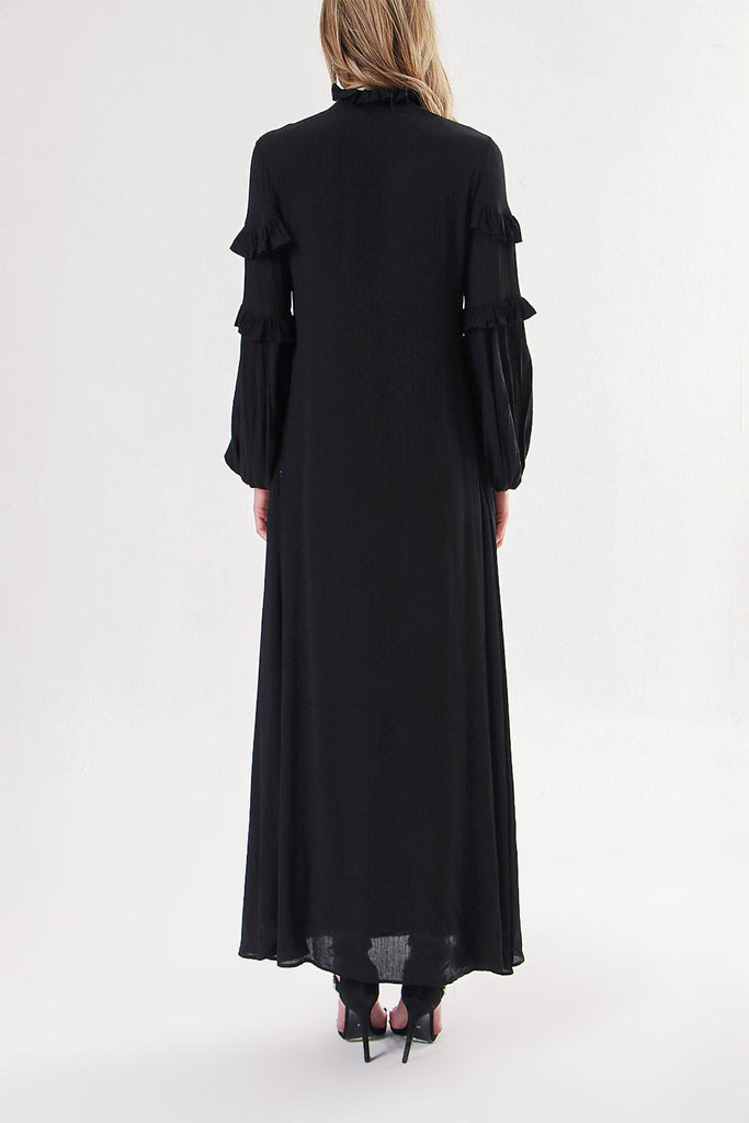 Black Long dress with pleated neck and sleeves 94127